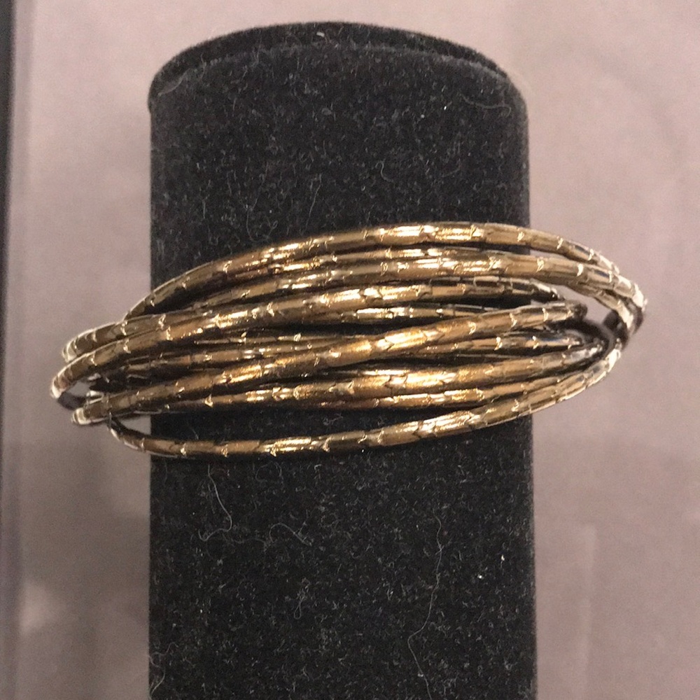 ✅CLEARANCE- Vintage Bronze/Dark Gold Multi-Band Textured Bangle Bracelet - Picture 5 of 6